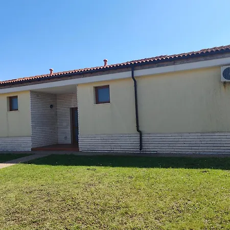 Lighthouse Golf Complex&villas *