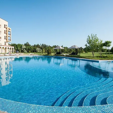 Lighthouse Golf Complex&villas 公寓 巴尔奇克