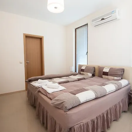 Lighthouse Golf Complex&villas *