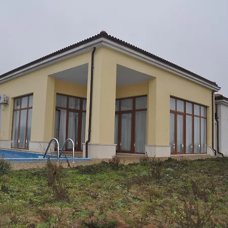 Lighthouse Golf Complex&villas *